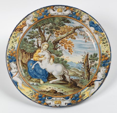 Plat décoratif : Jeune fille à la licorne - Manufacture de Castelli et Grue LIBORIO